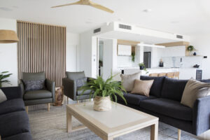 CozConstructions-living-dining-openplan-Noosa
